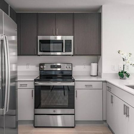 Dahlia - The Designer Townhome Лейк Уърт Екстериор снимка