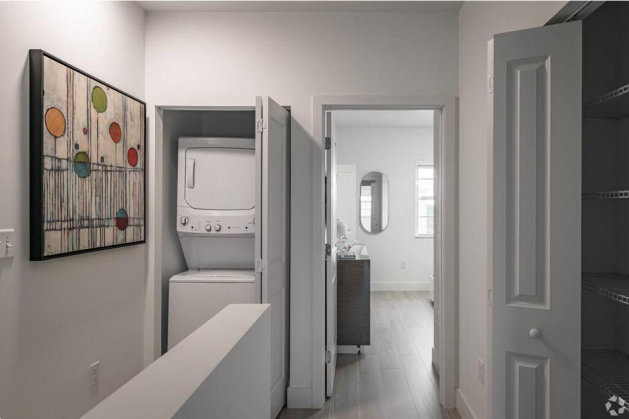 Dahlia - The Designer Townhome Лейк Уърт Екстериор снимка